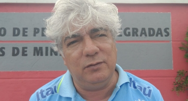 'Ele tirou a vida da nossa sobrinha' diz tio da dentista Roberta; veja vídeo 'Ele tirou a vida da nossa sobrinha' diz tio da dentista Roberta; veja vídeo