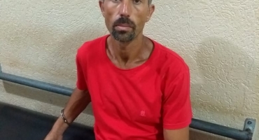 Homem é preso por ameaças e furto na cidade de Carmo do Paranaíba Homem é preso por ameaças e furto na cidade de Carmo do Paranaíba