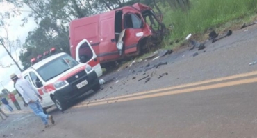 Motorista de São Gotardo morre em grave acidente na BR-352 em Tiros Motorista de São Gotardo morre em grave acidente na BR-352 em Tiros