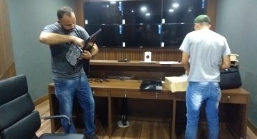 Comandante da Polícia Militar de Carmo do Paranaíba fala sobre implantação do projeto “Olho Vivo” Comandante da Polícia Militar de Carmo do Paranaíba fala sobre implantação do projeto “Olho Vivo”