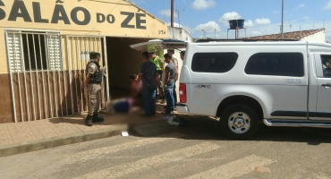 Rapaz com passagens pela polícia por crimes de tráfico e homicídio é assassinado em Patos de Minas Rapaz com passagens pela polícia por crimes de tráfico e homicídio é assassinado em Patos de Minas