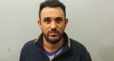 Homem é preso após esfaquear mototaxista durante roubo na cidade de São Gotardo