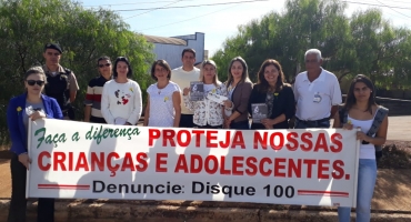 Secretaria Municipal de Desenvolvimento Social realiza blitz educativa sobre a exploração sexual de crianças e adolescentes Secretaria Municipal de Desenvolvimento Social realiza blitz educativa sobre a exploração sexual de crianças e adolescentes
