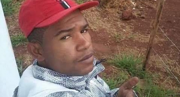 Rapaz é morto por proprietário de boate na cidade de Varjão de Minas Rapaz é morto por proprietário de boate na cidade de Varjão de Minas