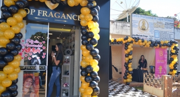 TOP FRAGANCE comemora dois anos de sucesso em Lagoa Formosa e presenteia clientes