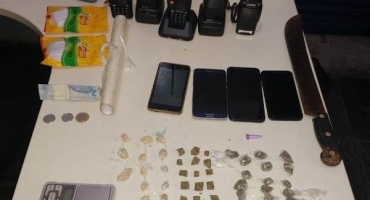 PM localiza grande quantidade de droga e cinco pessoas são detidas em Guarda dos Ferreiros