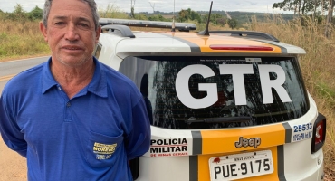 Acusado de homicídio em Tiros é preso pela PM durante abordagem na MG-230 Acusado de homicídio em Tiros é preso pela PM durante abordagem na MG-230