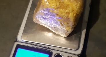 PRF apreende crack e prende 3 suspeitos na BR-365 em Patos de Minas PRF apreende crack e prende 3 suspeitos na BR-365 em Patos de Minas