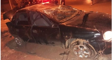 Motorista embriagada capota veículo no Bairro Nossa Senhora de Fátima em Patos de Minas Motorista embriagada capota veículo no Bairro Nossa Senhora de Fátima em Patos de Minas