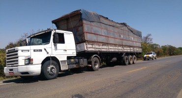 Motorista embriagado conduzindo carreta pela BR-354 é preso pela Polícia Militar Motorista embriagado conduzindo carreta pela BR-354 é preso pela Polícia Militar