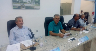 Vereadores de Lagoa Formosa votam 6 projetos durante realização da 26ª reuinião ordinária Vereadores de Lagoa Formosa votam 6 projetos durante realização da 26ª reuinião ordinária