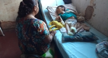Mãe da cidade de Carmo do Paranaíba busca ajuda para cuidar de filho com paralisia cerebral Mãe da cidade de Carmo do Paranaíba busca ajuda para cuidar de filho com paralisia cerebral