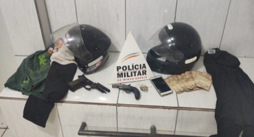 PM prende jovem e apreende menor por suspeita de roubo a posto de combustível 