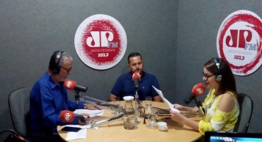 Presidente da Câmara Municipal de Lagoa Formosa participa de programa de entrevista na Rádio Jovem Pan Patos 