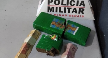 PM encontra cerca de um quilo de maconha escondido em uma mochila de rapaz em Patos de Minas