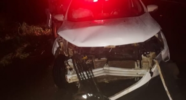 Colisão traseira provoca estragos em veículos na BR-354 no município de Lagoa Formosa