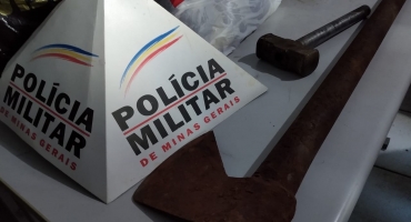 Três pessoas são levadas para a delegacia suspeitas de matar vaca para furtar a carne