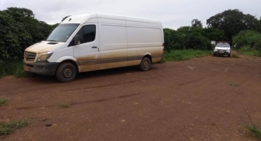 Carmo do Paranaíba: ladrões abordam veículo na estrada dos Soares e espancam motorista para cometer assalto