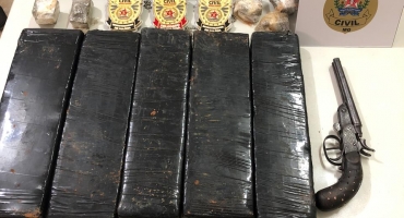PC de São Gotardo realiza apreensões de drogas e arma no Distrito de Guarda dos Ferreiros