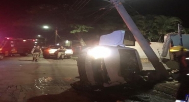  Pai morre após bater carro em poste enquanto tentava socorrer filha em Paracatu