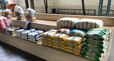Colégio SEV polo EaD UNIPAM arrecada doações para população de Vazante Colégio SEV polo EaD UNIPAM arrecada doações para população de Vazante