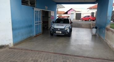 Durante ato sexual mulher é agredida por companheiro com pedaço de pau e tem braço fraturado
