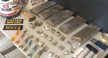 Rapaz de 19 anos é preso com 21 tabletes de maconha em Patos de Minas Rapaz de 19 anos é preso com 21 tabletes de maconha em Patos de Minas
