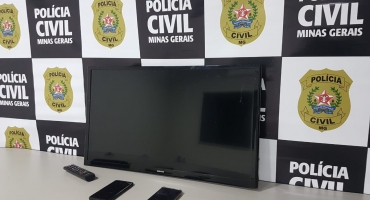 PC de Patos de Minas recupera TV e celulares e encaminhas dois homens para a delegacia