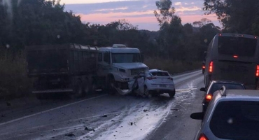 Acidente na BR-365 próximo a São Gonçalo do Abaeté mata motorista de automóvel 