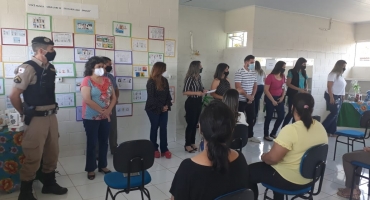Conselho Municipal anti drogas de Lagoa Formosa realiza concurso de tirinhas junto às escolas estaduais Conselho Municipal anti drogas de Lagoa Formosa realiza concurso de tirinhas junto às escolas estaduais