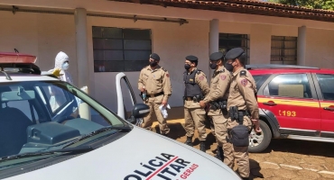 12º Batalhão de Bombeiros Militar e Defesa Civil de Patos de Minas realiza treinamento para desinfecção contra o Covid 19