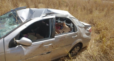 Condutora de automóvel que viajava para Carmo do Paranaíba sofre acidente na BR- 354 e cadelinha desaparece