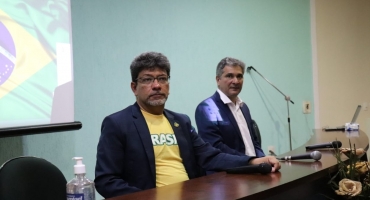 Adrian Paz quer comandar a prefeitura de Patos de Minas e se confirma candidato Adrian Paz quer comandar a prefeitura de Patos de Minas e se confirma candidato