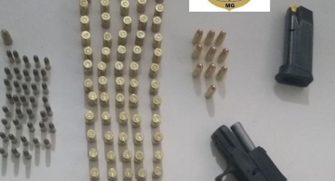Polícia Civil prende homem com pistola e munições, após  denuncia de violência doméstica 