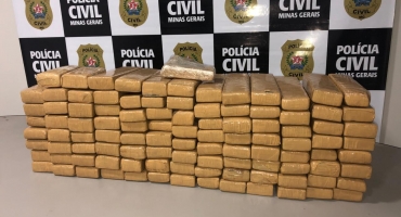 PC de Patos de Minas apreende cerca de 100 quilos de maconha na BR-365 PC de Patos de Minas apreende cerca de 100 quilos de maconha na BR-365