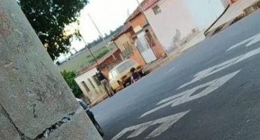 Briga por motivo de ciúmes no Bairro Novo Horizonte em Lagoa Formosa deixa mulher ferida Briga por motivo de ciúmes no Bairro Novo Horizonte em Lagoa Formosa deixa mulher ferida