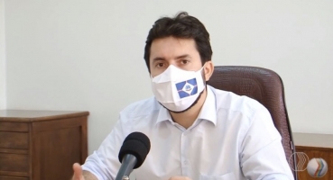 Pandemia: prefeito e vice de Patos de Minas reduzem os próprios salários por três meses Pandemia: prefeito e vice de Patos de Minas reduzem os próprios salários por três meses