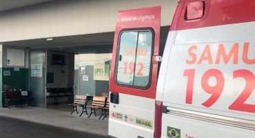 Comerciante é esfaqueado no Bairro Cristo Redentor em Patos de Minas Comerciante é esfaqueado no Bairro Cristo Redentor em Patos de Minas