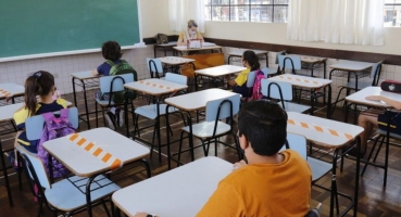 Aulas municipais em Patos de Minas devem ser retomadas em junho Aulas municipais em Patos de Minas devem ser retomadas em junho