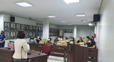 Vereadora de Patos de Minas cria projeto para fomentar o empoderamento feminino  