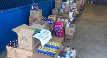 Cooperativas de Patos de Minas doam 22 toneladas de produtos de limpeza e de higiene para entidades Cooperativas de Patos de Minas doam 22 toneladas de produtos de limpeza e de higiene para entidades