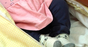 Avó afirma que mamadeira com soda cáustica foi oferecida por engano para bebê de 3 meses Avó afirma que mamadeira com soda cáustica foi oferecida por engano para bebê de 3 meses