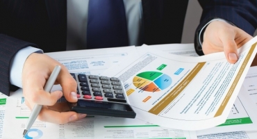 Abril tem a segunda maior queda do ano na abertura de pequenos negócios em Minas Gerais Abril tem a segunda maior queda do ano na abertura de pequenos negócios em Minas Gerais