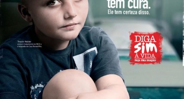 Mês da família: campanha arrecada doações em prol de famílias com câncer Mês da família: campanha arrecada doações em prol de famílias com câncer