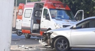 Motociclista inabilitado se envolve em acidente em Patos de Minas Motociclista inabilitado se envolve em acidente em Patos de Minas