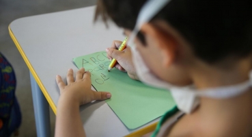 Escola particular de Patos de Minas suspende parcialmente aulas presenciais após aluno testar positivo para a COVID-19 Escola particular de Patos de Minas suspende parcialmente aulas presenciais após aluno testar positivo para a COVID-19