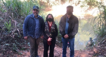 CPI da COPASA: vereadores fazem expedição pelo Rio Paranaíba para verificar a situação do descarte de esgoto CPI da COPASA: vereadores fazem expedição pelo Rio Paranaíba para verificar a situação do descarte de esgoto