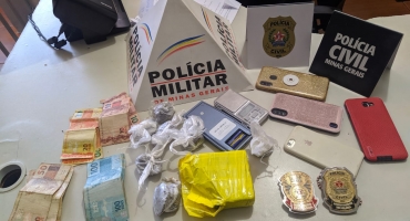 Operação “Narco Brasil” da Polícia Civil cumpre mandados e apreende drogas, diamantes e prende suspeitos de tráfico Operação “Narco Brasil” da Polícia Civil cumpre mandados e apreende drogas, diamantes e prende suspeitos de tráfico