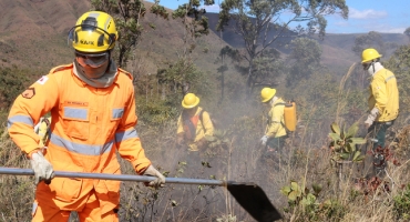 Estado de Minas Gerais lança Plano de Resposta para atendimento a incêndios florestais Estado de Minas Gerais lança Plano de Resposta para atendimento a incêndios florestais