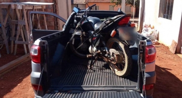 Motocicleta furtada na zona rural de Lagoa Formosa é recuperada no Distrito de Santana de Patos Motocicleta furtada na zona rural de Lagoa Formosa é recuperada no Distrito de Santana de Patos
